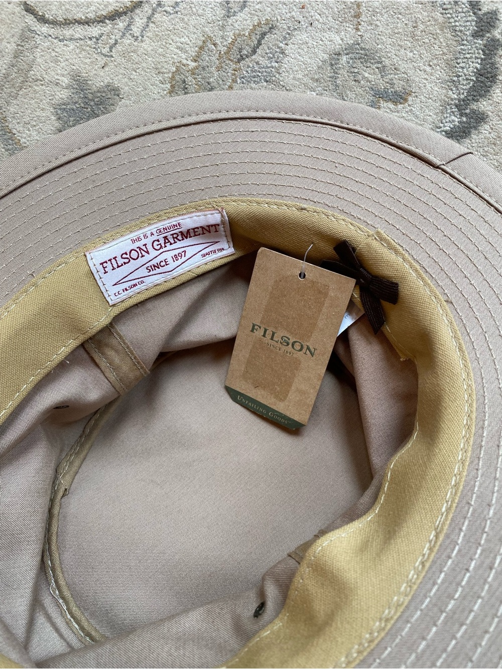 Deadstock NWT CC Filson made in USA original tin cloth hat medium